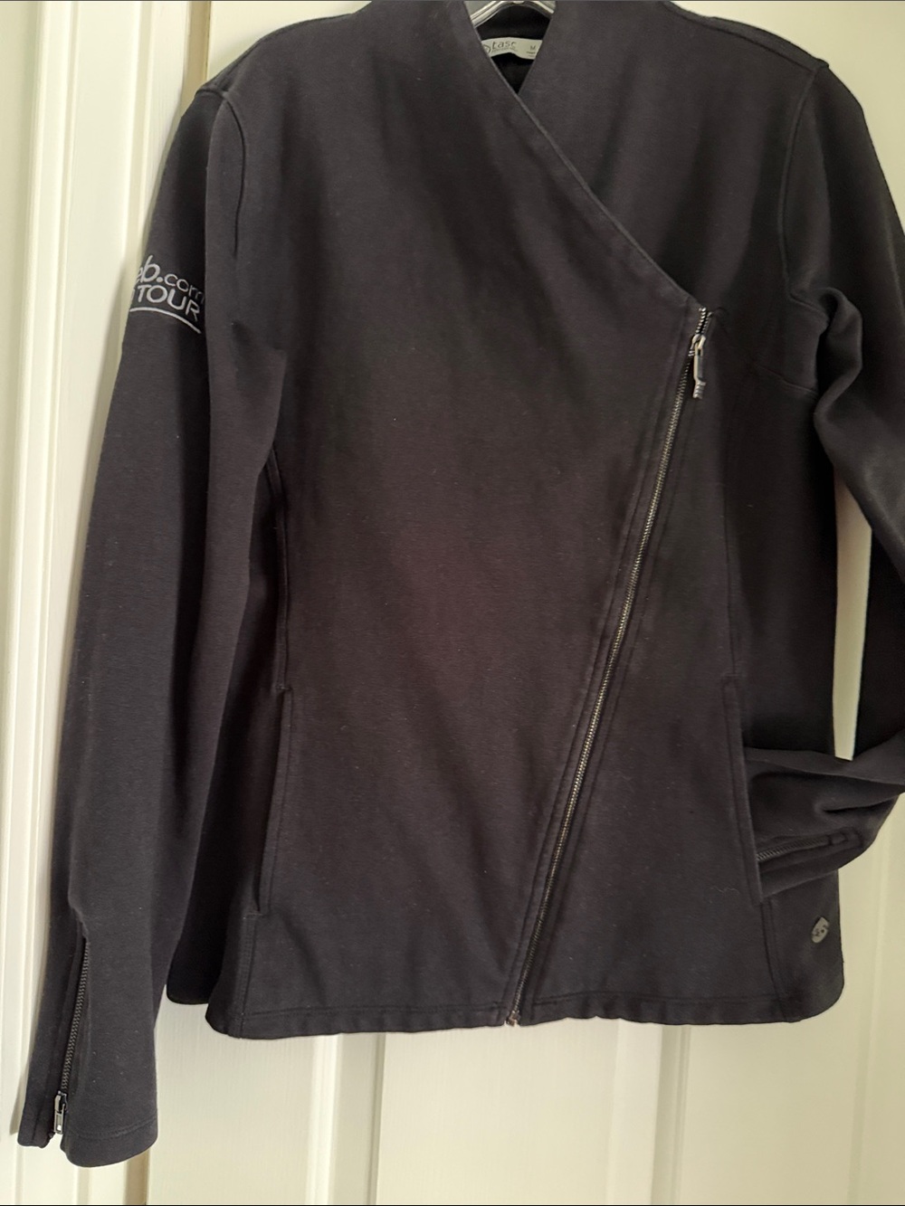Women's Black Asymmetrical Utility Jacket - Tasc Performance